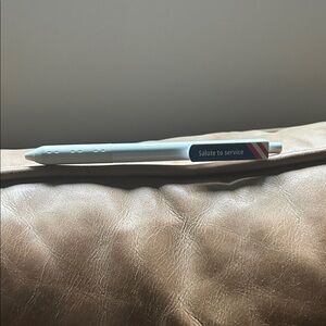 Chase🇺🇸Salute to Service White Writing Pen / Used Once / In Great Condition